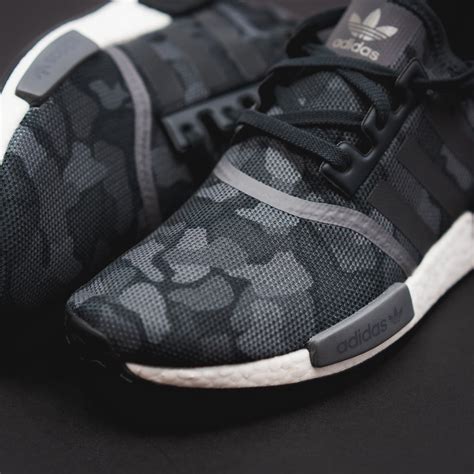 NMD r1 duck camo black